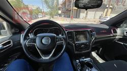 جیپ گراند شیرۆکی